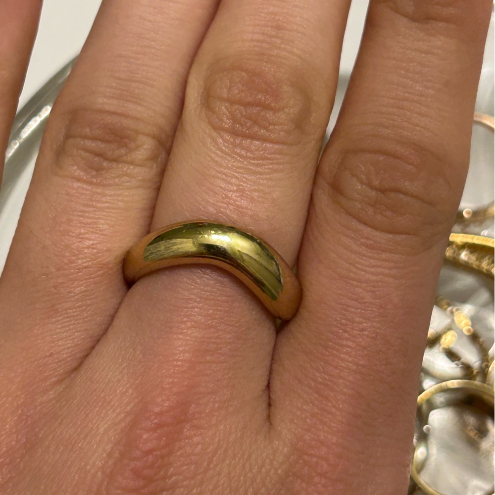 Mejuri Gold Figure Ring